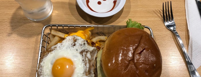Johnny Rockets is one of Santiさんのお気に入りスポット.