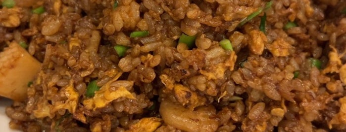 餃子の安亭 is one of Chinese food.