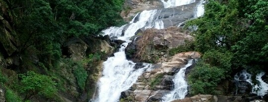 Rawana Falls is one of Best of Sri Lanka.