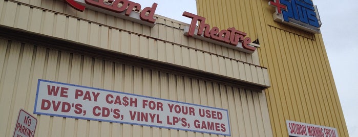Record Theatre is one of Orte, die Leslie gefallen.