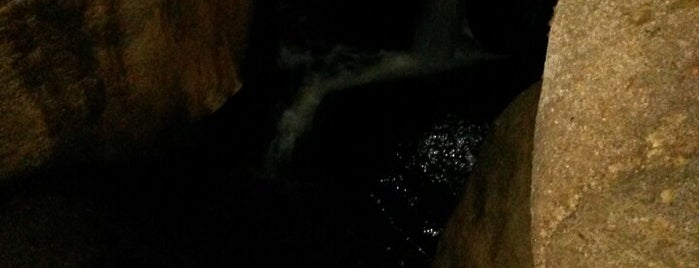 La Grotte Du Diable is one of Tempat yang Disukai Mael.