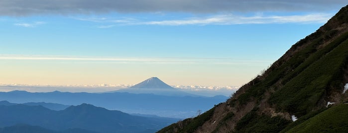 赤岳天望荘 is one of Locais curtidos por Aloha !.