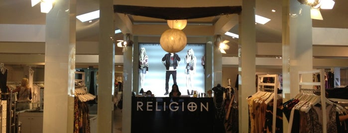 Religion Store is one of Lieux qui ont plu à George.