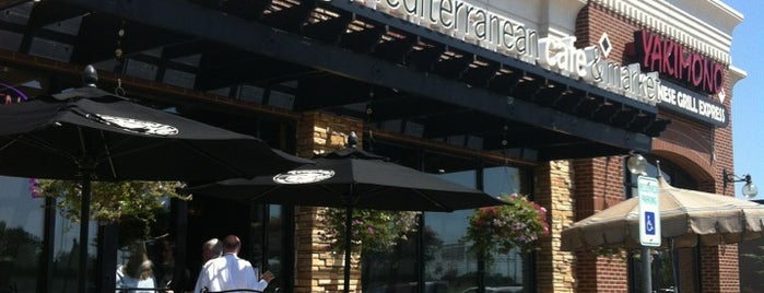 Nunu's Mediterranean Cafe is one of Orte, die Suzanne E gefallen.