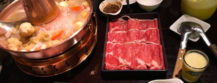 萬有全涮羊肉南京東路店 Wanyouquan Shabu-Shabu is one of Food.