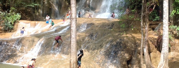 Sai Yok Noi Waterfall is one of Bangkok.