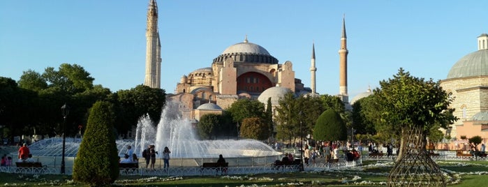 Hagia Sophia is one of Estambul, Turquía.