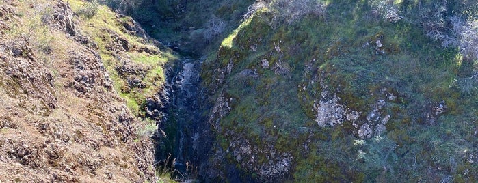 Falls Trail is one of Orte, die Vihang gefallen.
