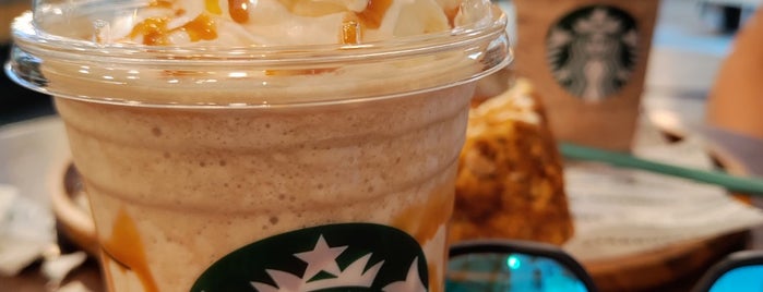 Starbucks is one of Pedroさんのお気に入りスポット.