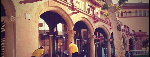 Mercat de les Flors is one of Barcelona to go.