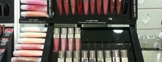 Lancome Counter is one of Lugares favoritos de Chester.