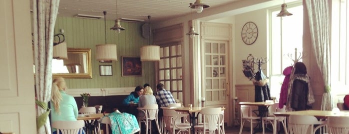 Uno Cafe is one of Lugares guardados de Karina.