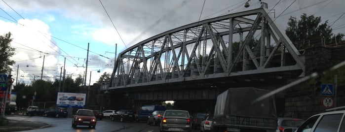 Железнодорожный мост is one of OMG! jd wuz here!さんのお気に入りスポット.