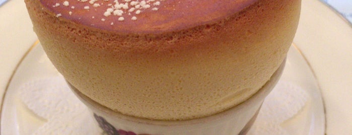 ル スフレ Le Souffle is one of 食べログ東京ベスト2011 (￥5,000以下).