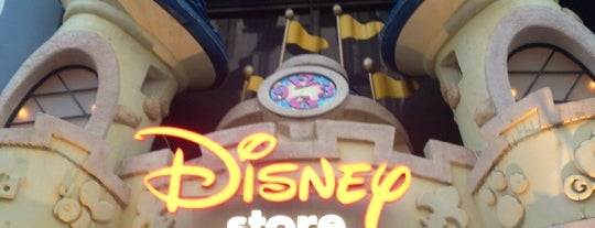 Disney Store is one of Japan must–go place.