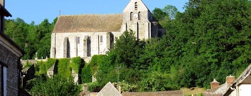 Rochefort-en-Yvelines is one of Un bien joli village..