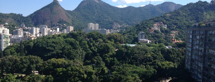 Parque Eduardo Guinle is one of Rio de Janeiro turismo.