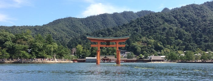 Floating Torii Gate is one of Japan.