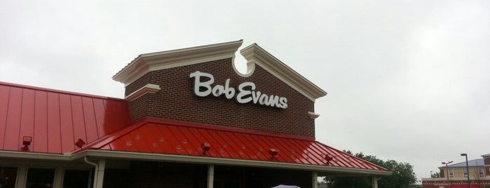 Bob Evans Restaurant is one of Lugares favoritos de Camilo.