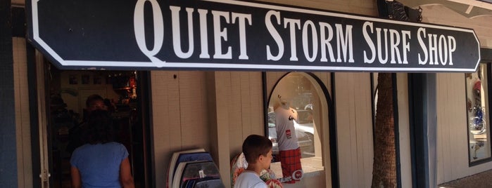 Quiet Storm Surf Shop is one of สถานที่ที่ Lizzie ถูกใจ.