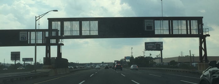 NJ Turnpike South is one of Lugares favoritos de J.