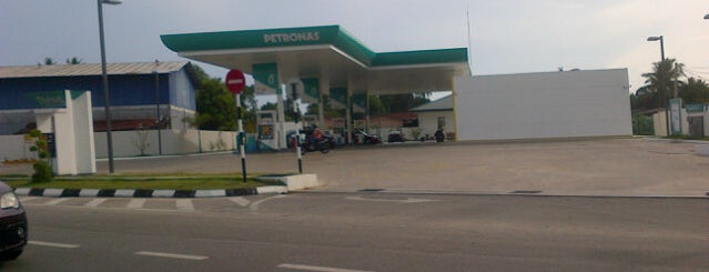 PETRONAS Station is one of King Davy's Thrones.