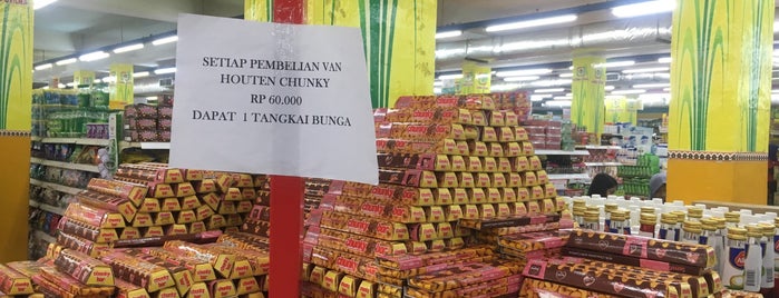 Karsa Utama Supermarket & Department Store is one of zr0n Lists.