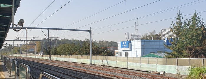 ウォルロン駅 is one of 수도권 도시철도 1.