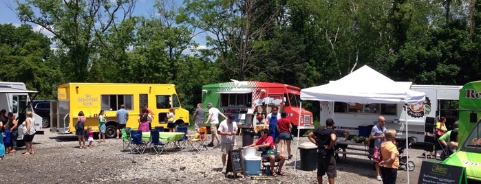 North Hills Food Truck Roundup is one of PGH.