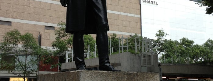 Statue Square is one of Hong Kong.