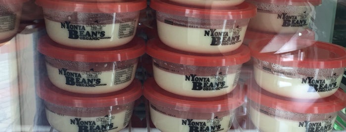 Nyonya Bean's Organic Beancurd 小娘惹豆花 is one of Penang hotspots.