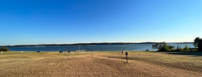 Lake Texoma is one of Lugares favoritos de Erin.