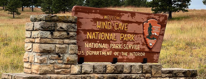 Wind Cave National Park is one of National Parks (US).