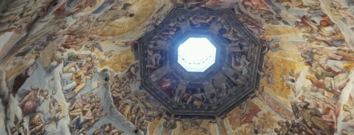 Cupola del Duomo di Firenze is one of to do when in florence.