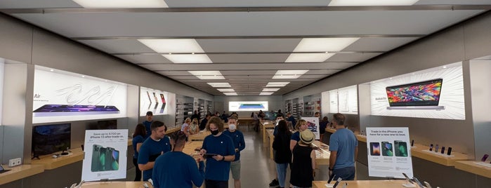 Apple Los Gatos is one of Apple Stores (AL-PA).