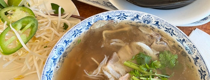 Le Quy Breakfast & Vietnamese Cuisine Restaurant is one of Pho in the Bay.