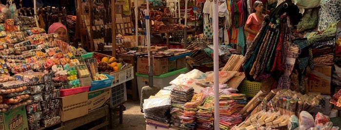 Ubud Market is one of Indonésia.