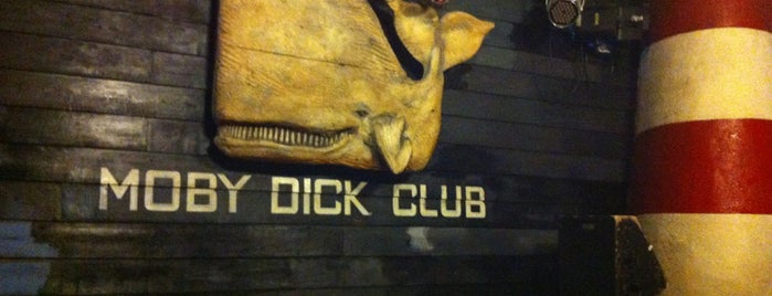 Moby Dick Club is one of Tempat yang Disimpan Vane.