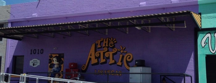 the attic is one of Daveさんの保存済みスポット.
