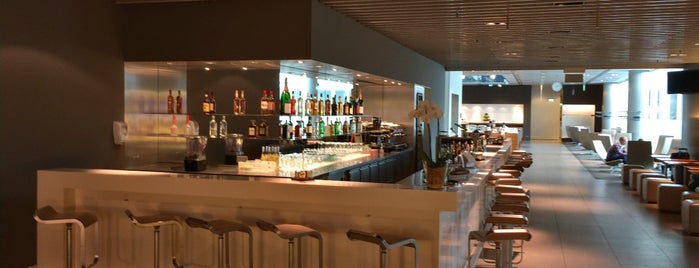 Lufthansa Senator Lounge (Non-Schengen) is one of Lugares favoritos de Stealth.
