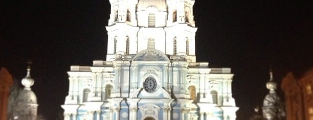 Smolny Cathedral is one of Православные соборы Санкт-Петербурга.