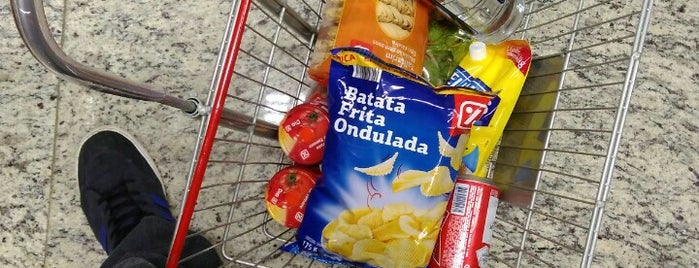 DIA Supermercado is one of Gustavoさんのお気に入りスポット.