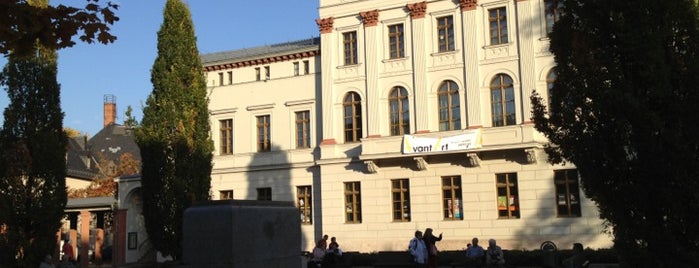 H Goetheplatz is one of Locais curtidos por Ecehan.