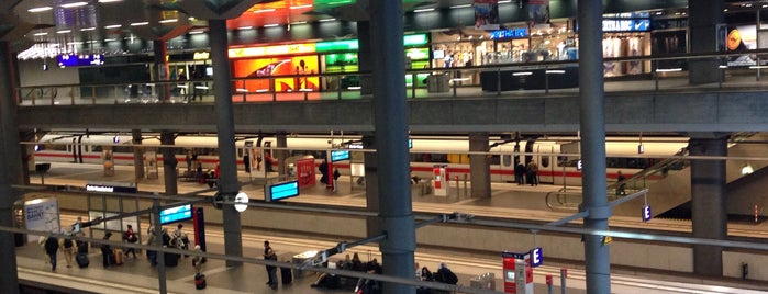 Berlin Hauptbahnhof is one of Berlin - 2go.