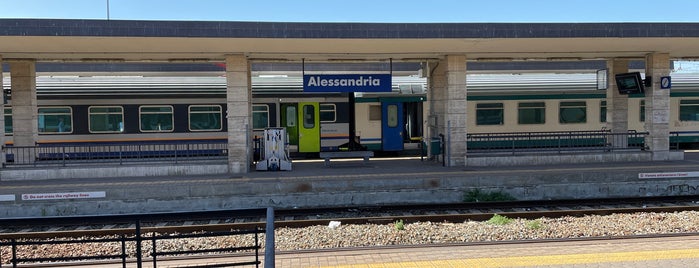 Stazione Alessandria is one of Gare.