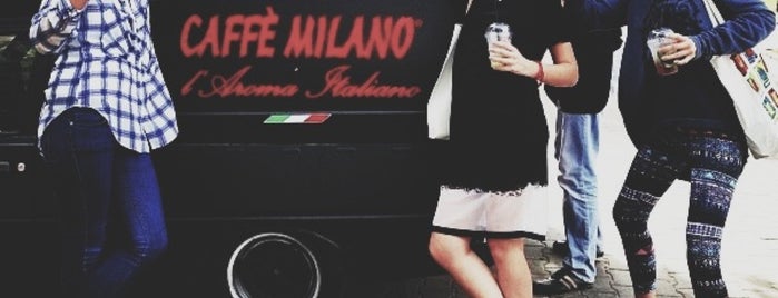 Auto Caffe Milano is one of สถานที่ที่บันทึกไว้ของ Влад.