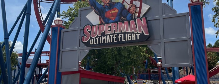 Superman: Ultimate Flight is one of ROLLER COASTERS.