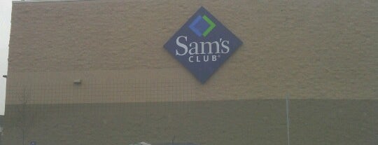 Sam's Club is one of Lugares favoritos de Red & Brown.
