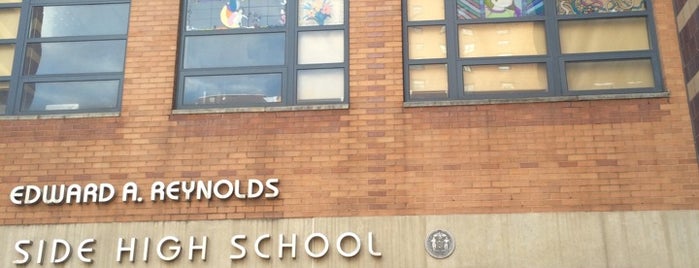 ZogSports - Edward A. Reynolds HS (M506) is one of Kathrynさんのお気に入りスポット.