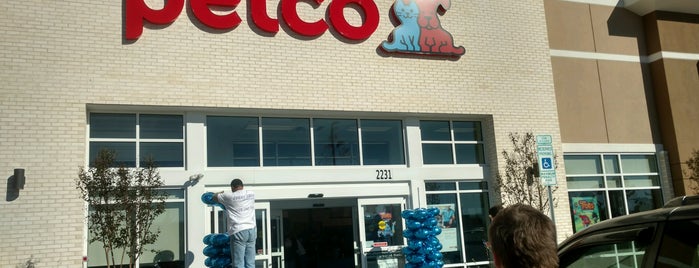 Petco is one of JRさんのお気に入りスポット.